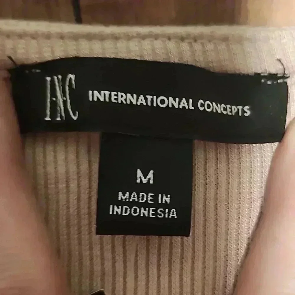 INC Long Sleeve Top - Picture 4 of 7